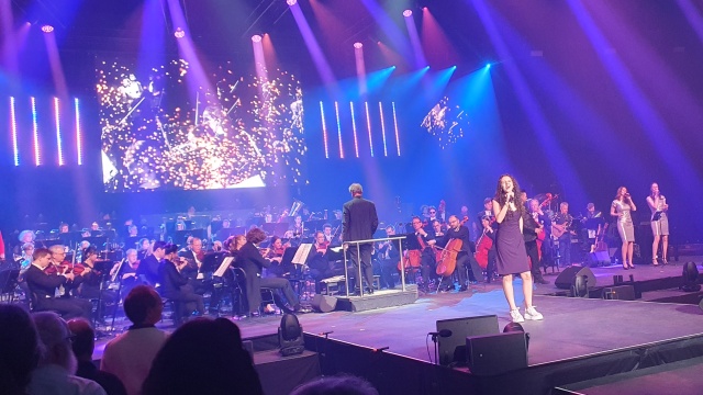 alle Orchesterbesetzungen mit sinfonischem Chor, Bearbeitungen für Orchester